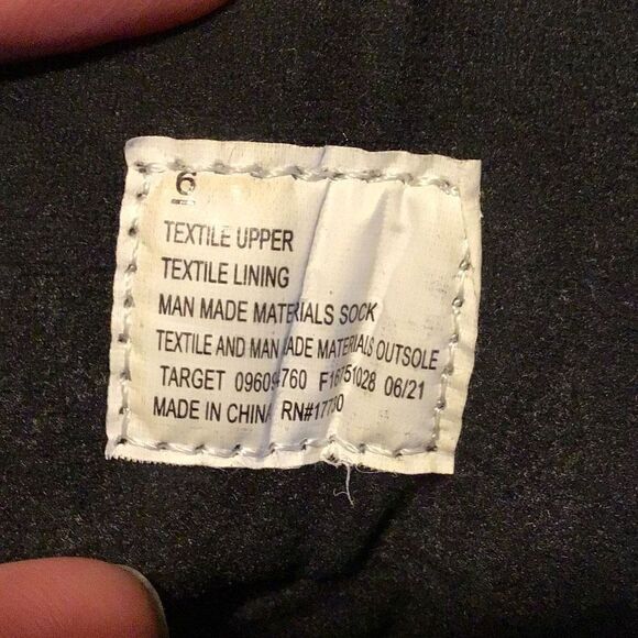 Like new boots, combat style by universal thread, size 6 - Picture 9 of 9